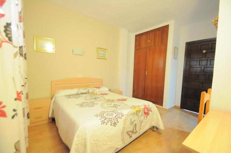 Budget Double Room image 2