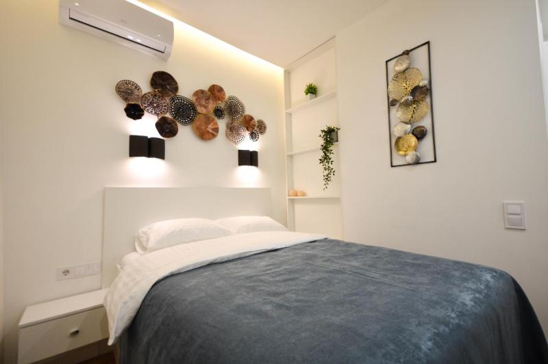 Deluxe Double Room image 3