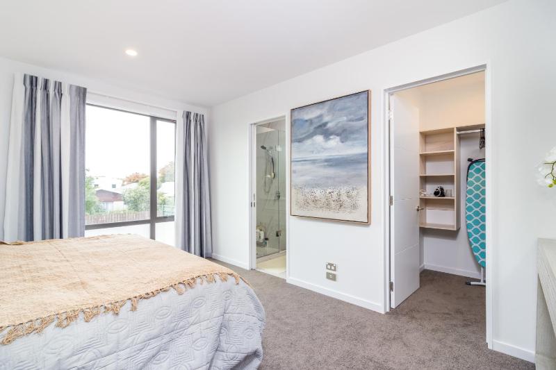 Restful in Riccarton - Christchurch - image 4