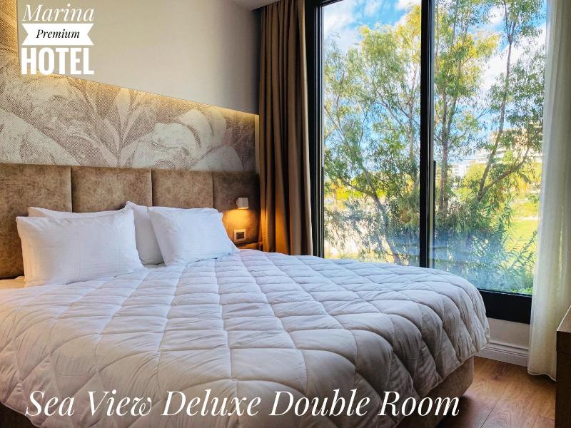 Deluxe Double Room with Side Sea View image 1