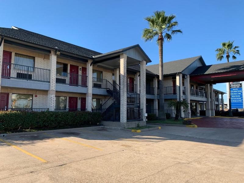 Americas Best Value Inn Houston Hobby Airport - image 6