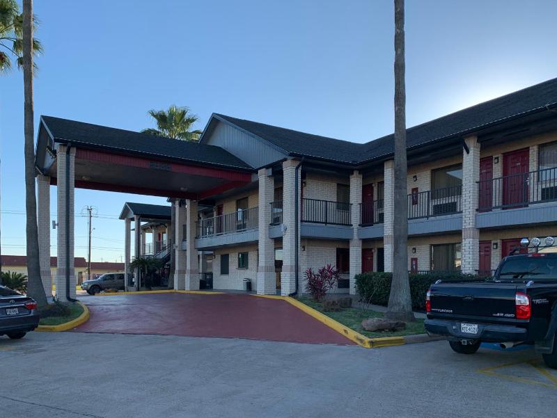 Americas Best Value Inn Houston Hobby Airport - image 14