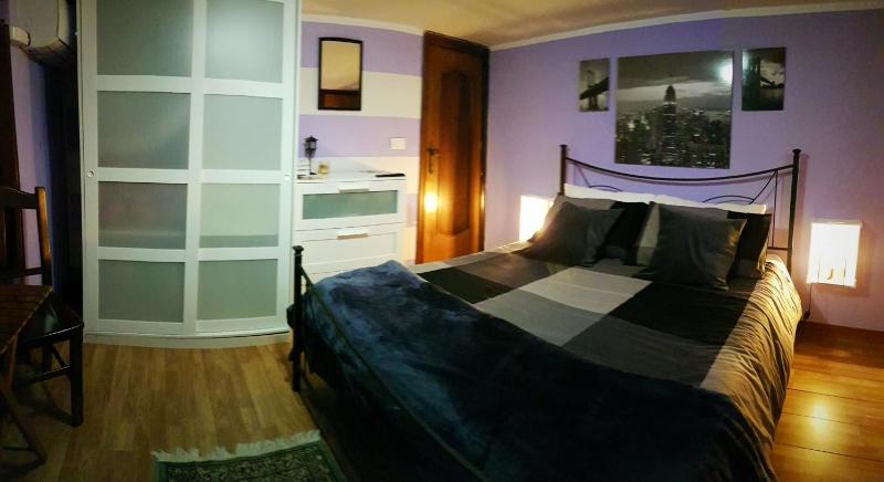 Deluxe Double Room image 4