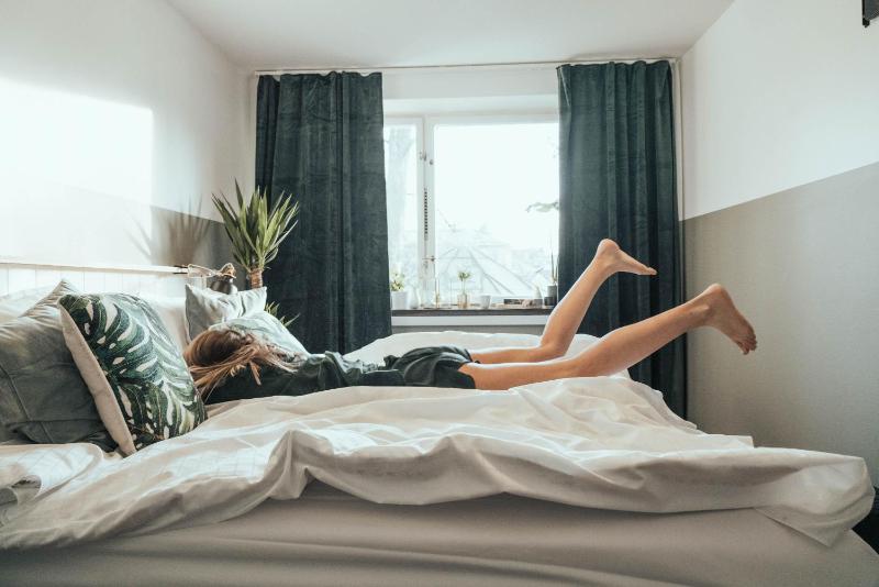 Standard King Room image 3