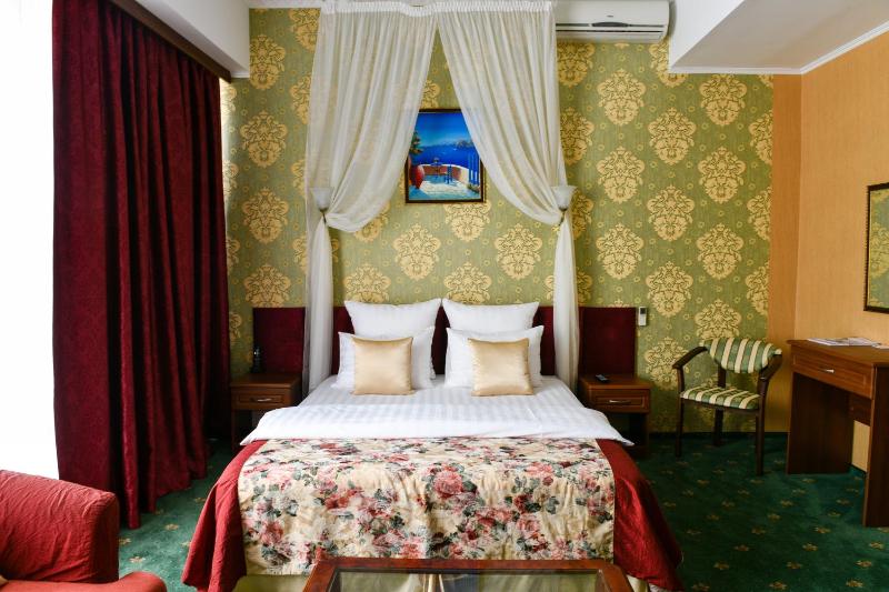 Superior Business Double Room image 3