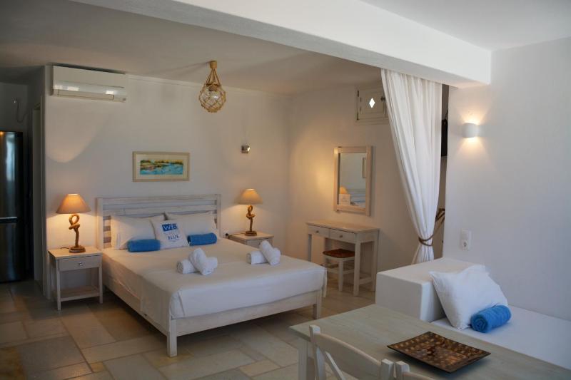 Apartment with Sea View - Single space image 2