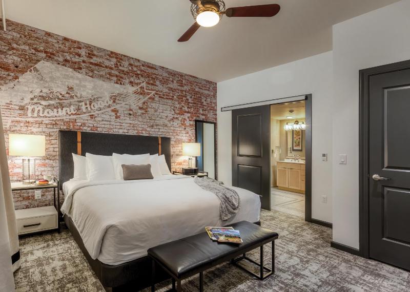 WorldMark Portland Waterfront Park - image 2