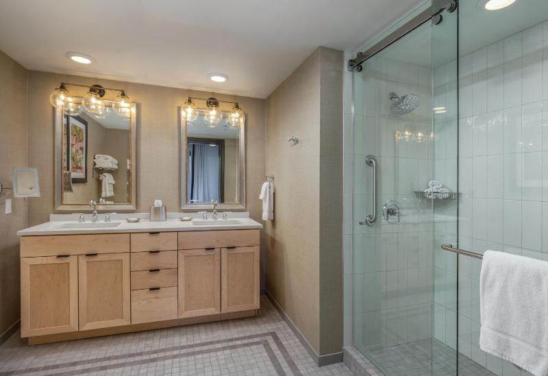 WorldMark Portland Waterfront Park - image 3