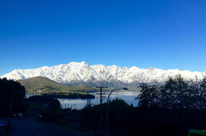 Queenstown Haven - Queenstown Holiday Home - image 13