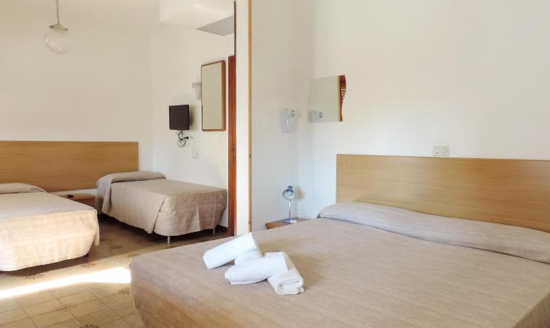 Hotel Saturno - image 14