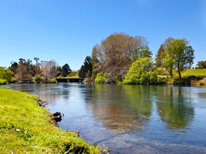Marinaside Villa - Taupo Holiday Apartment - image 24