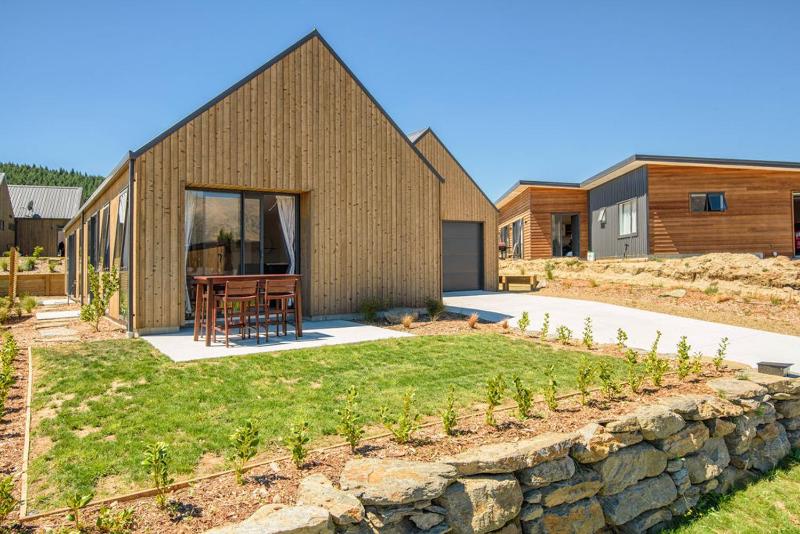 The Place To Be - Wanaka Holiday Home - image 7