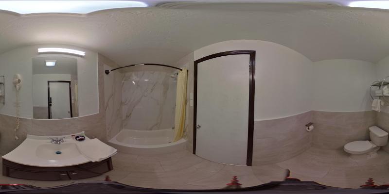 Double Room with Two Double Beds image 3