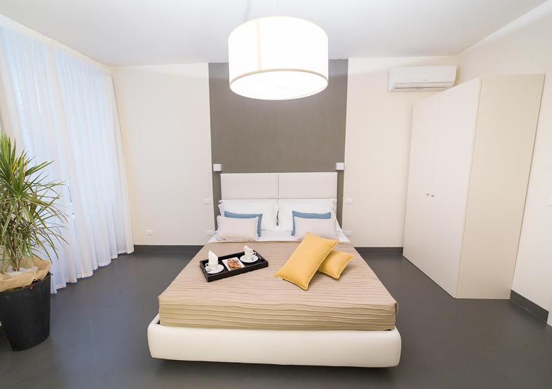 Two-Bedroom Apartment - Annex image 1