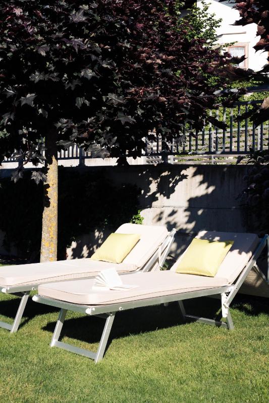 Double Room with Balcony image 2