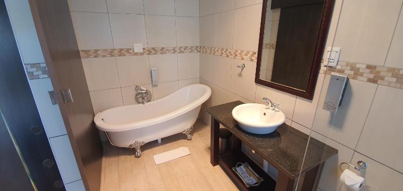 Acacia Lodge - image 7