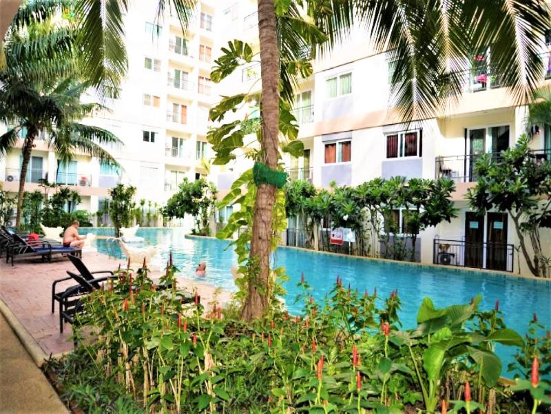 Park Lane Pattaya with large lagoon swimming pool - image 16