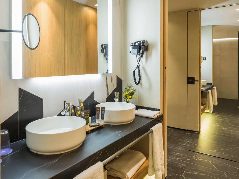 Junior Suite image 4