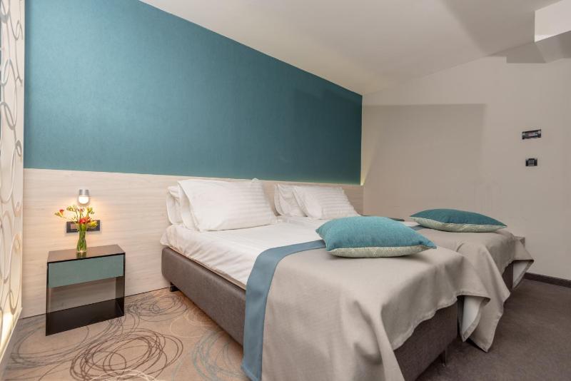 Hotel Kolovare - image 5