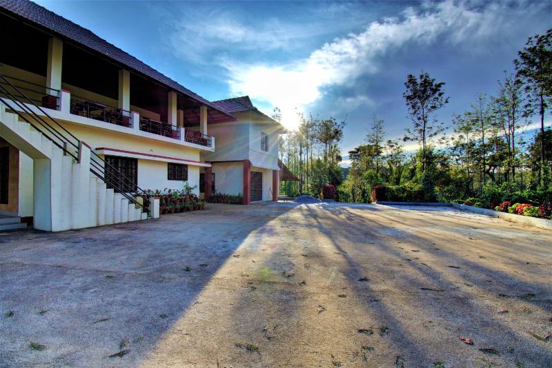 Coorg Bliss Estate Stay - image 14