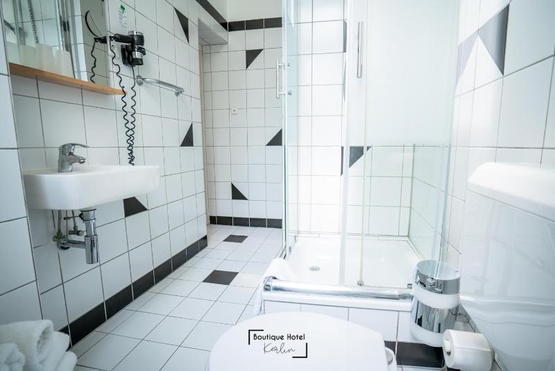 Comfort Room image 2
