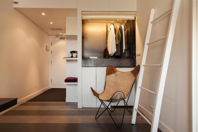 Standard Double or Twin Room image 3