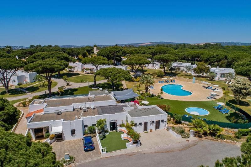 Deluxe Villa image 2