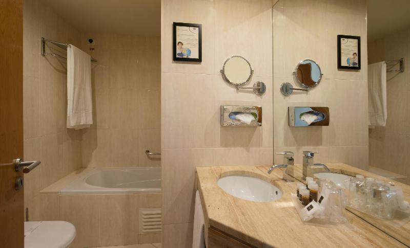 Junior Suite image 2