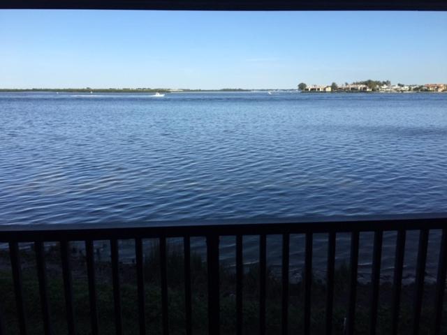 Runaway Bay 242 - 1418878 - image 18