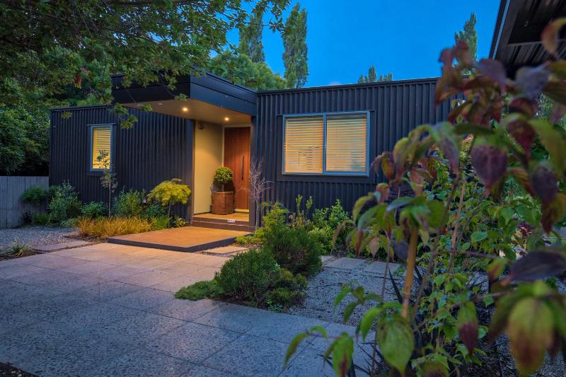 Waters Edge by Sotheby's Luxury Rental Homes - image 9