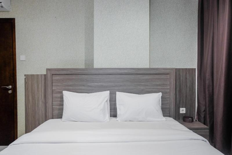 Best Price 2BR Apartment at Brooklyn Alam Sutera By Travelio - image 15