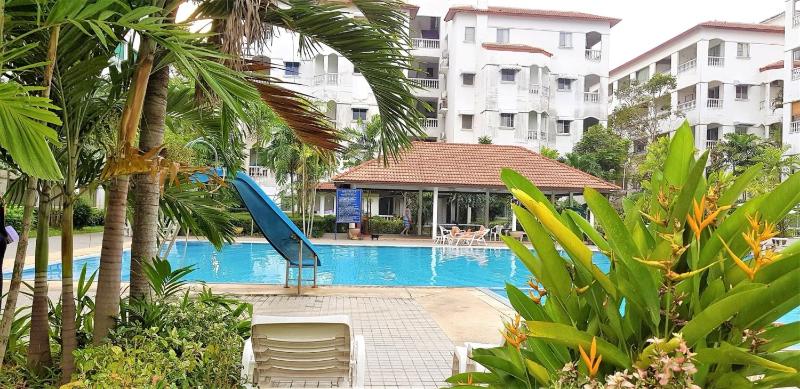 Baan Suan Lalana modern ground floor studio apartment Pattaya - image 2