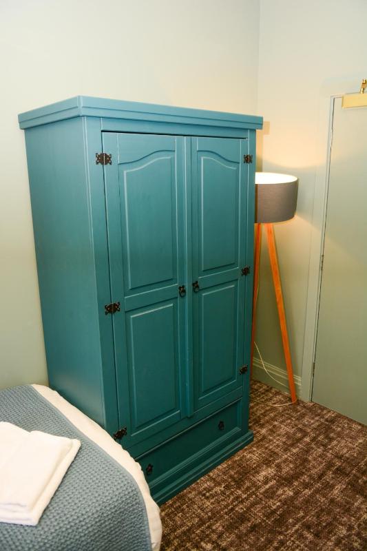 Standard Single Room with Shower image 3