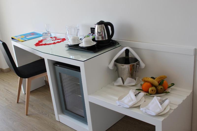 Superior Double Room (2 Adults + 2 Children) image 4