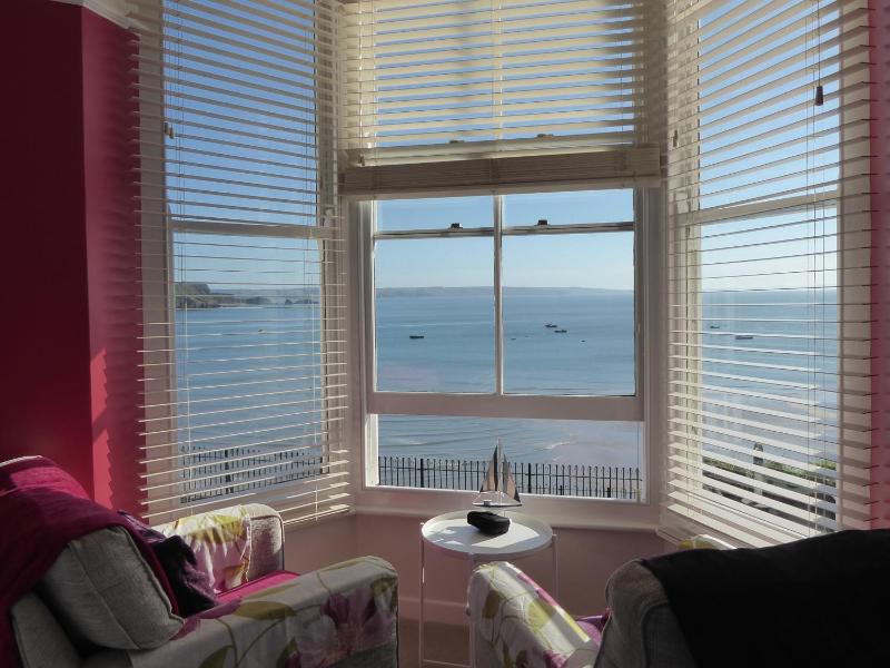 1 Beachtop Court - image 1