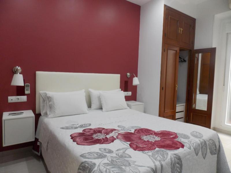 Double Room with Private Bathroom image 4