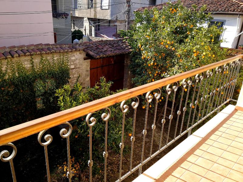 Triple Room with View image 4