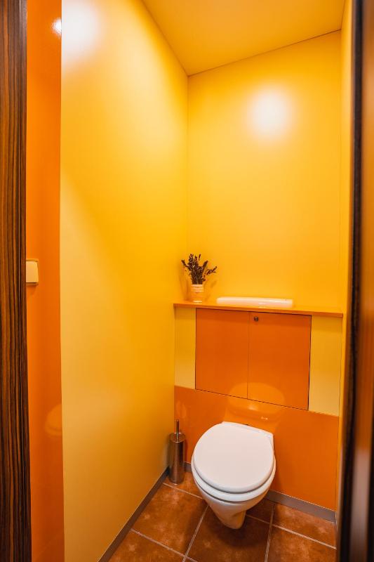 Large Double or Twin Room image 2