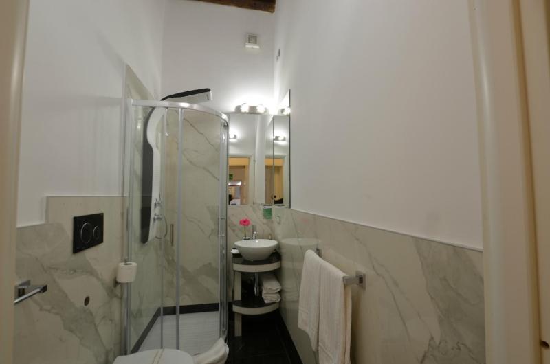 Triple Room image 2