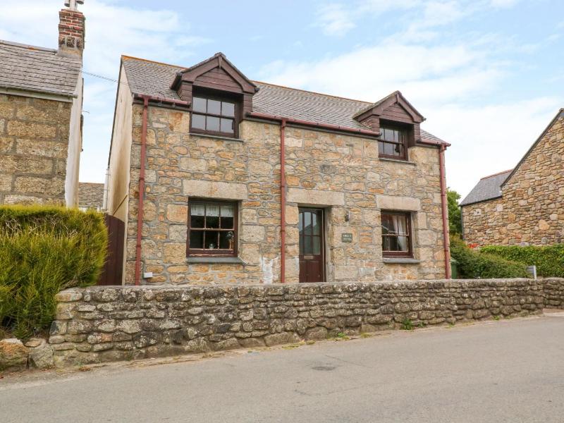 Mossley Cottage - image 10