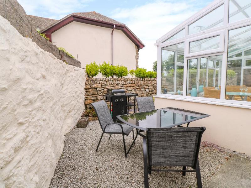 Mossley Cottage - image 14