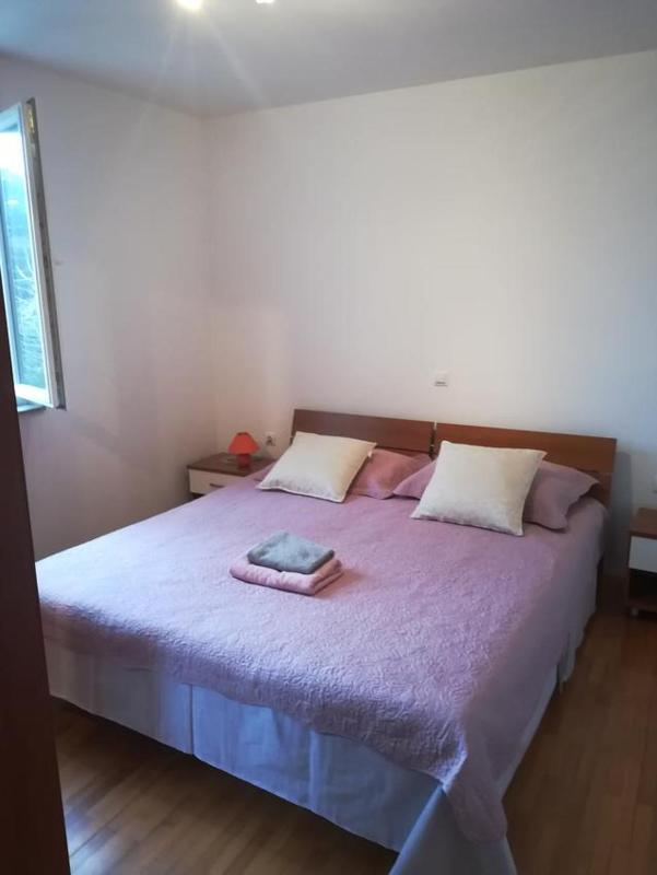 One-Bedroom Apartment with Terrace image 2