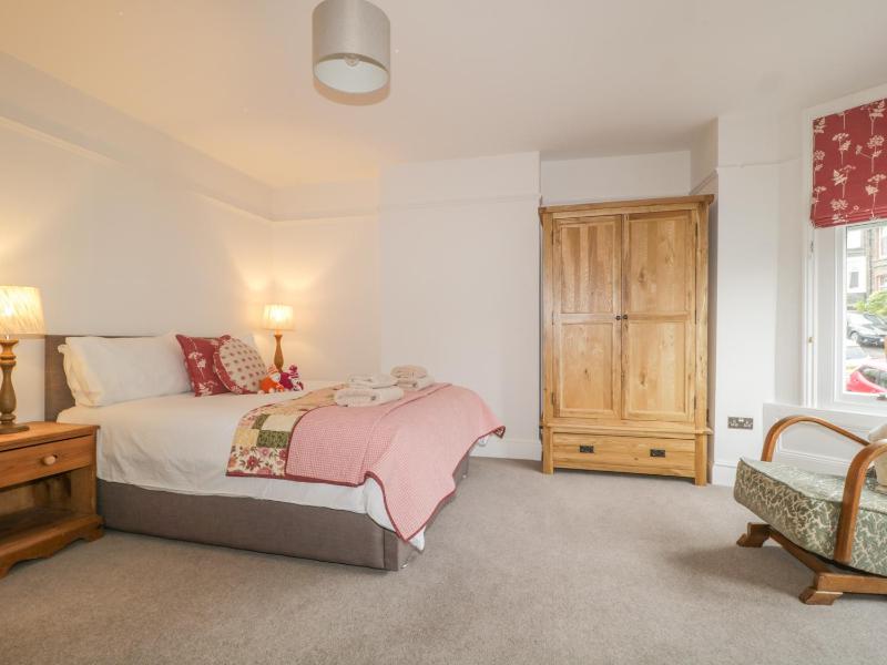 Roselea - image 24