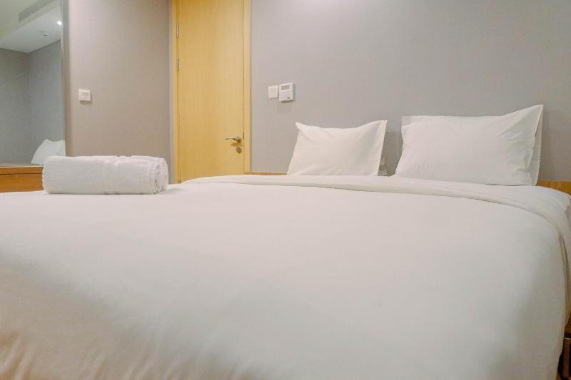 Luxurious & Spacious 2BR Apartment at One East Residences By Travelio - image 14
