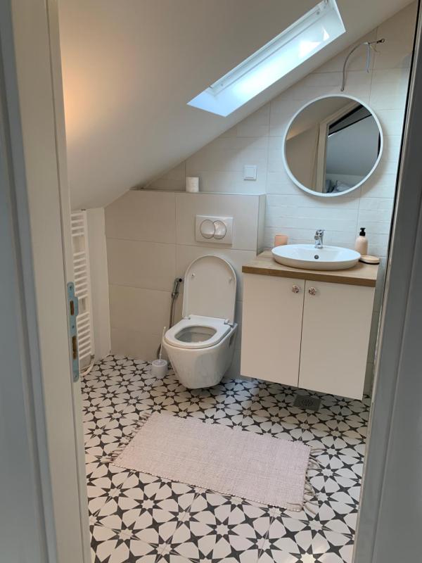 Studio Apartment image 4