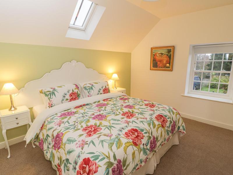 May Cottage - image 17