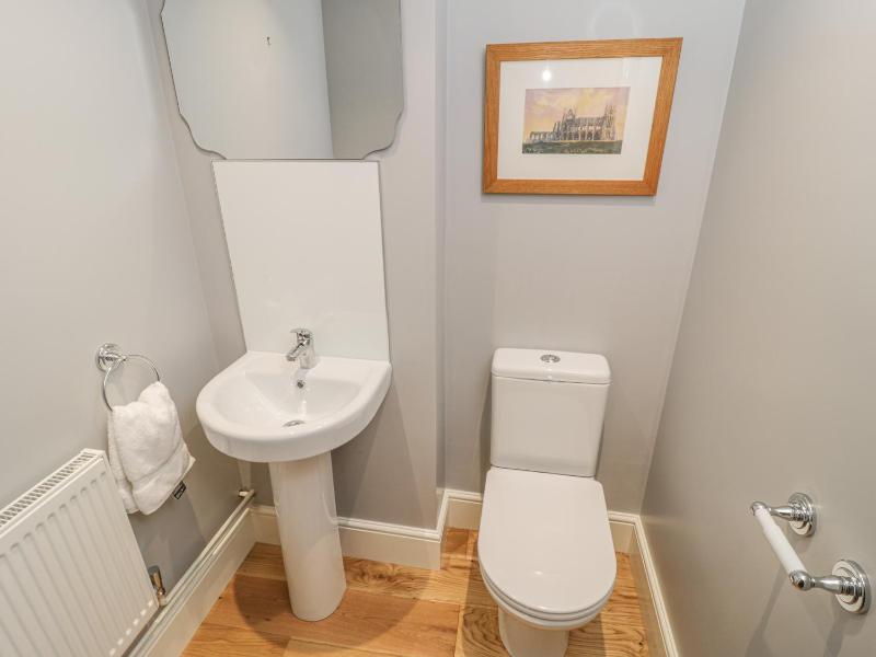 May Cottage - image 18