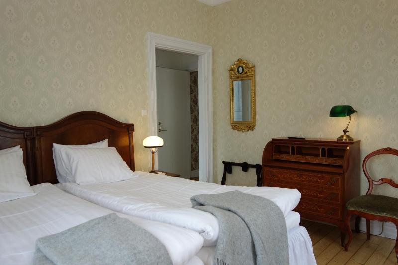 Superior Double Room image 3