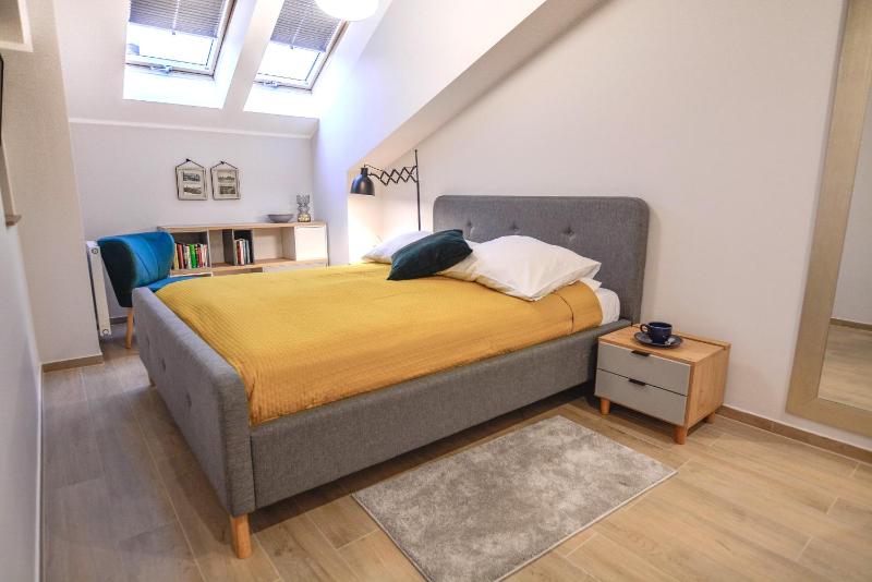 Apartamenty na Wyspie - Zdrojowa 24-26 - Parking - image 5