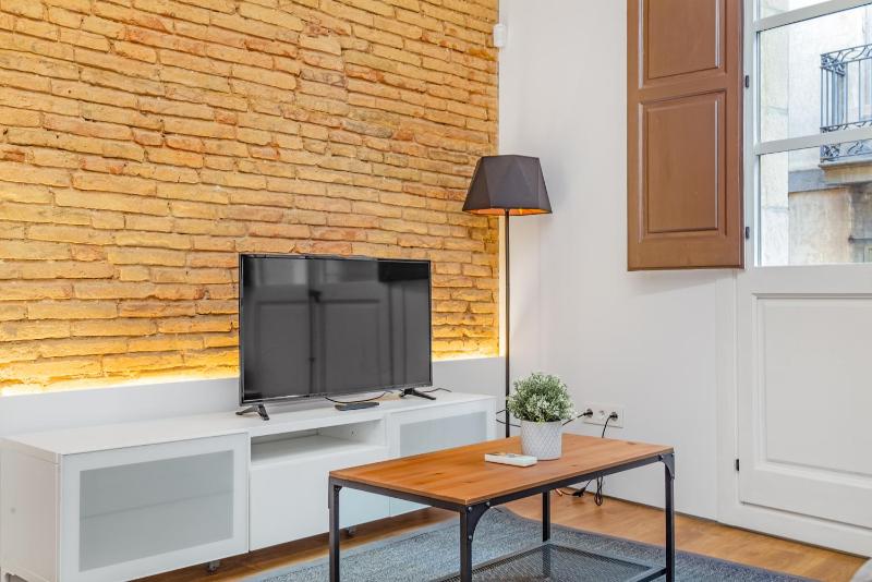 Apartment with Terrace image 4